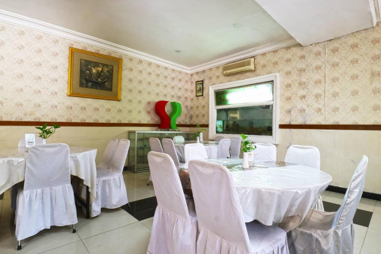 Hotel Tanjung Surabaya Buitenkant foto
