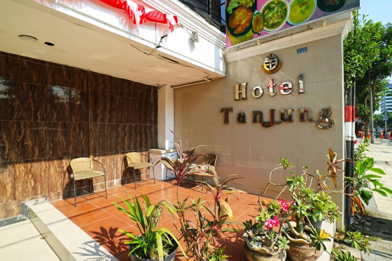 Hotel Tanjung Surabaya Buitenkant foto
